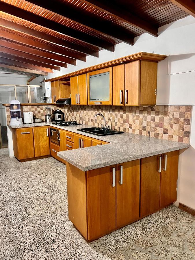 Guest house Sereni Laureles Cafe Medellin