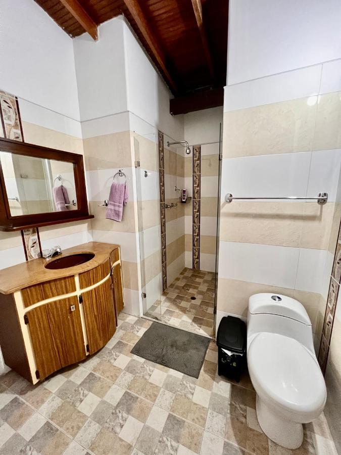 Guest house Sereni Laureles Cafe Medellin