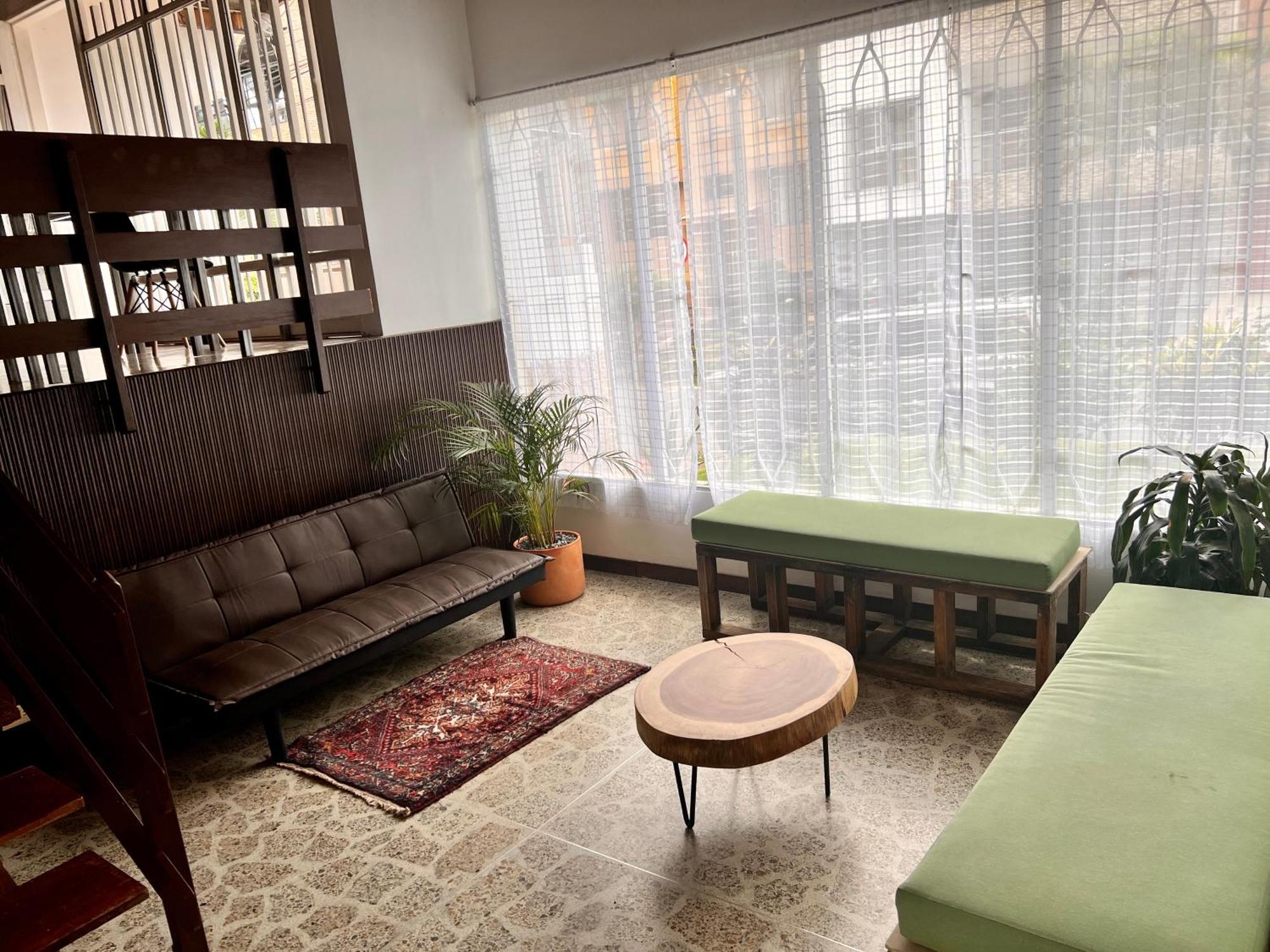 Sereni Laureles Cafe Medellin